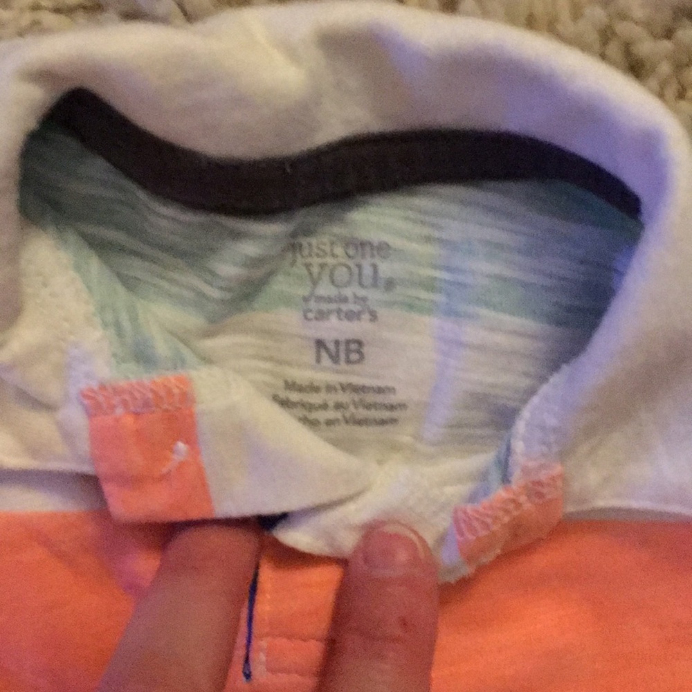 Newborn short and shirt set - Picture 3 of 4